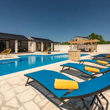 Vila Unique V With Large Pool Podgrade (Zadar)