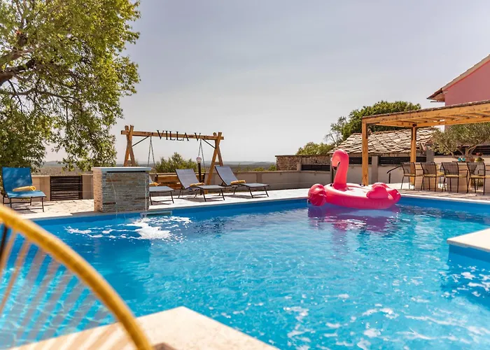 Unique V With Large Pool *