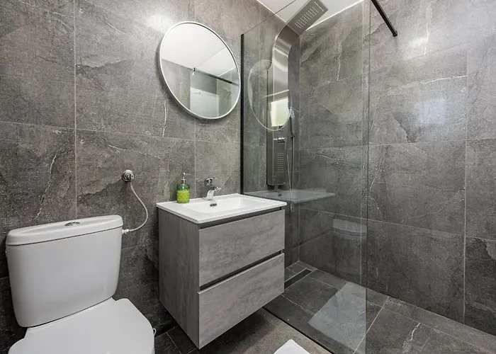 Unique V With Large Pool