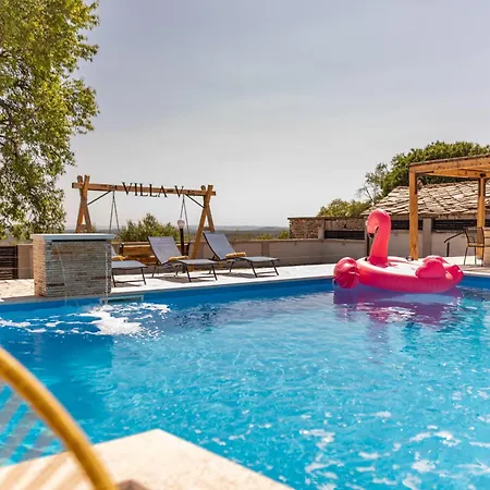 Unique V With Large Pool *