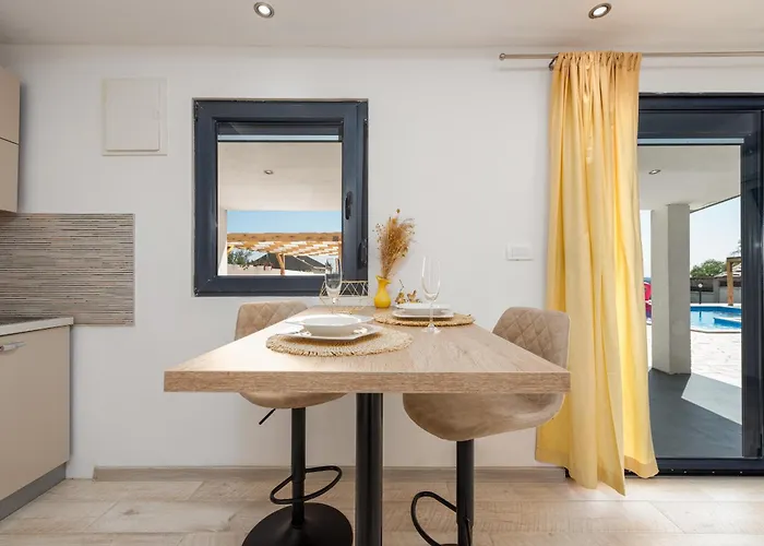 Vila Unique V With Large Pool