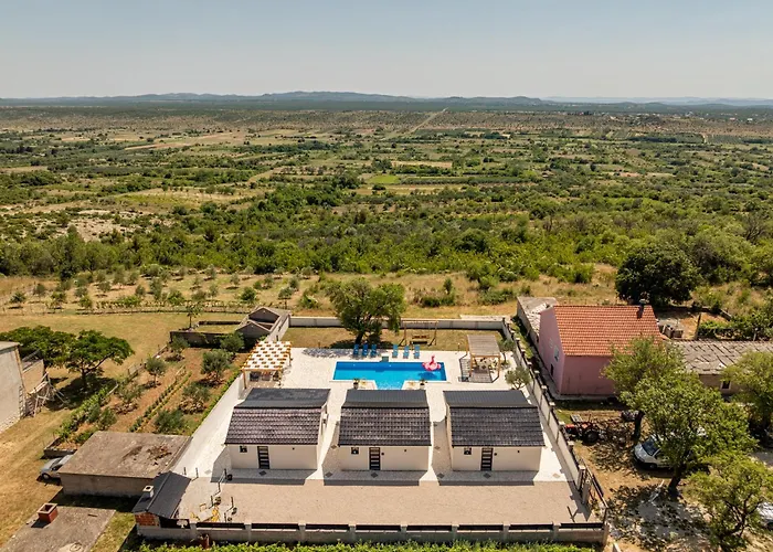 Unique V With Large Pool * Podgrade (Zadar)